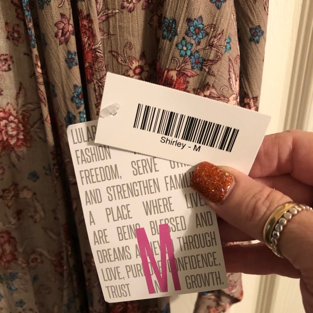 LulaRoe Shirley - Picture 2 of 3